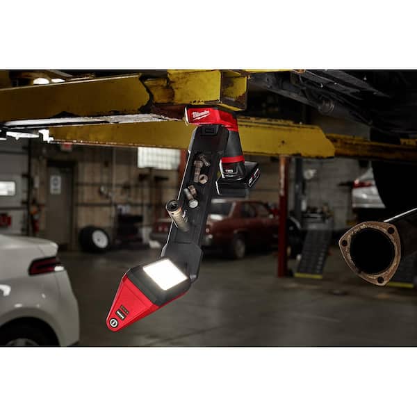 Milwaukee - M12 12V Lithium-Ion Cordless LED Underbody Light w/High Output 2.5 Ah Battery