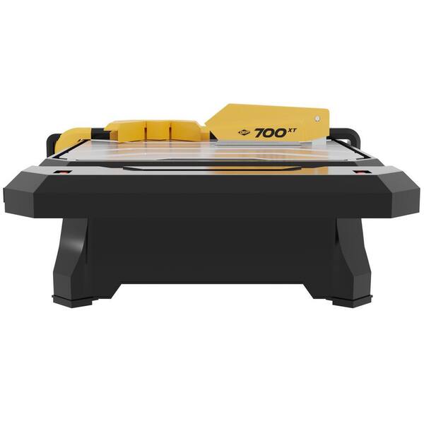 QEP 700XT 3/4 HP Wet Tile Saw with 7 in 