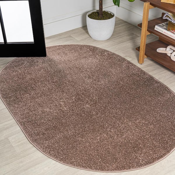 JONATHAN Y Haze Solid Low-Pile Brown 6 ft. x 9 ft. Oval Area Rug