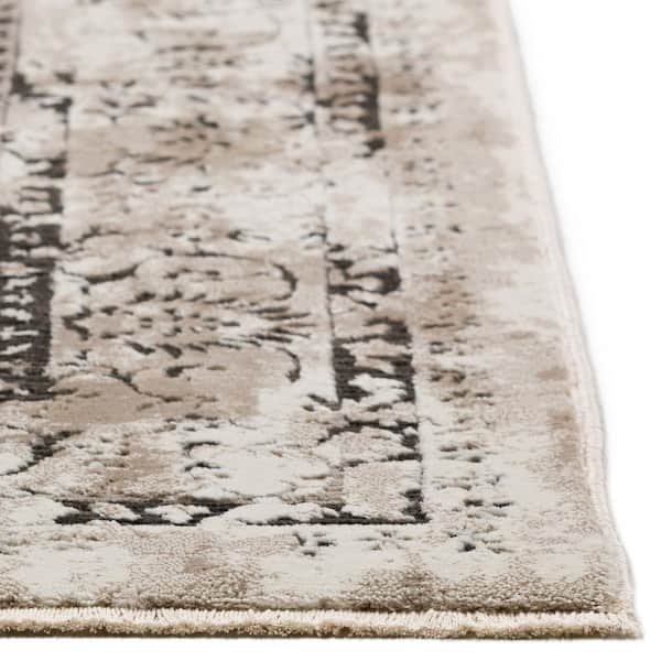 Nelson Black 3 ft. 3 in. x 5 ft. 3 in. Vintage Area Rug