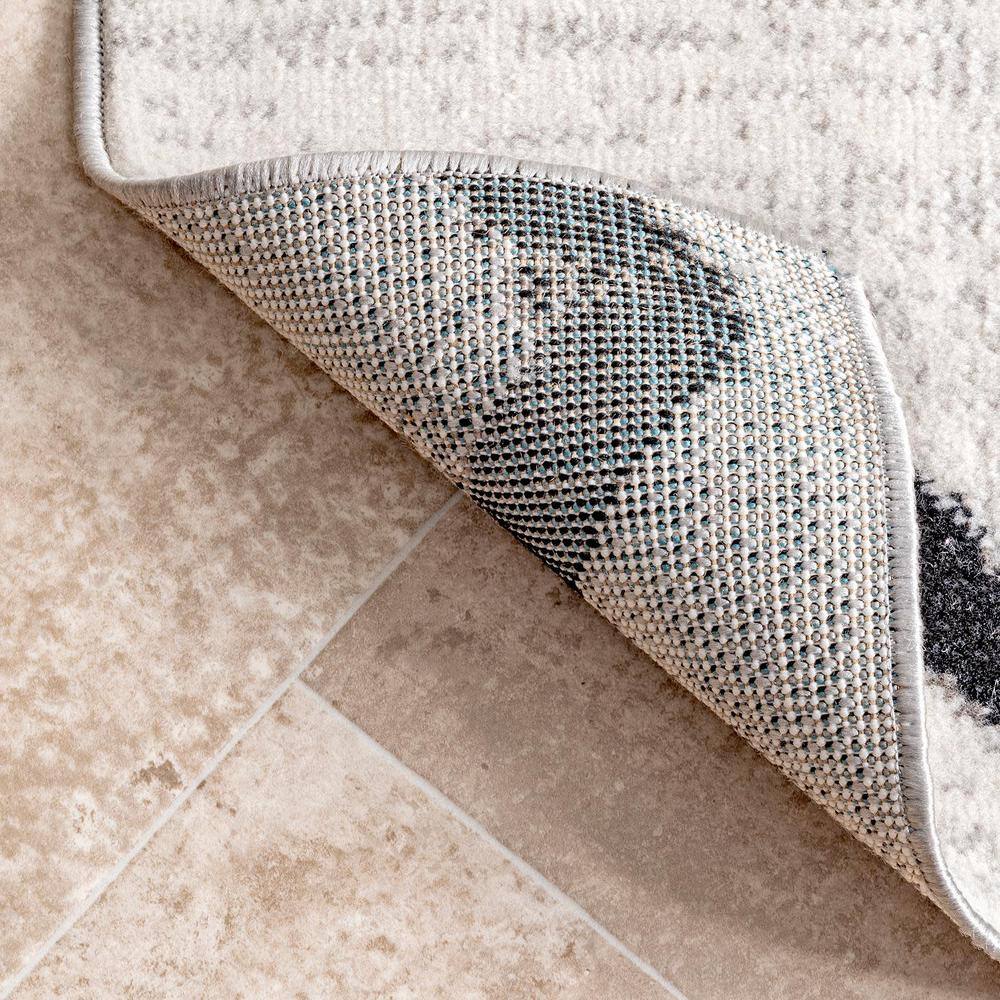 Reversible Chevrons Synthetic Area Rug, 4' x 6', Gray