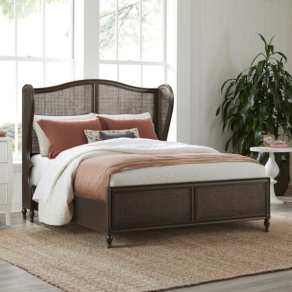 Hillsdale Furniture Sausalito King Cane Bed, Antique White 