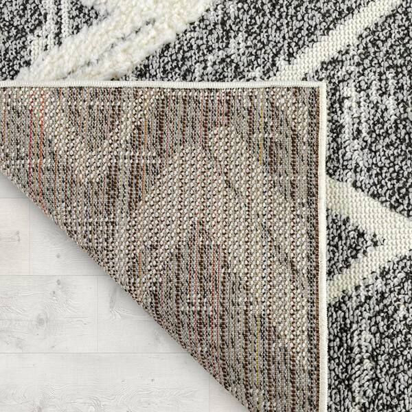 Palafito Geometric High-Low Area Rug