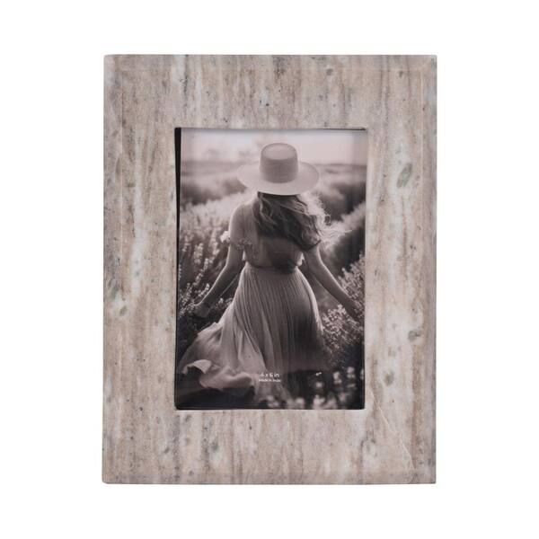 Liv & Skye 7 in. x 9 in. Ivory Marble Sweetwater Curved Photo Frame