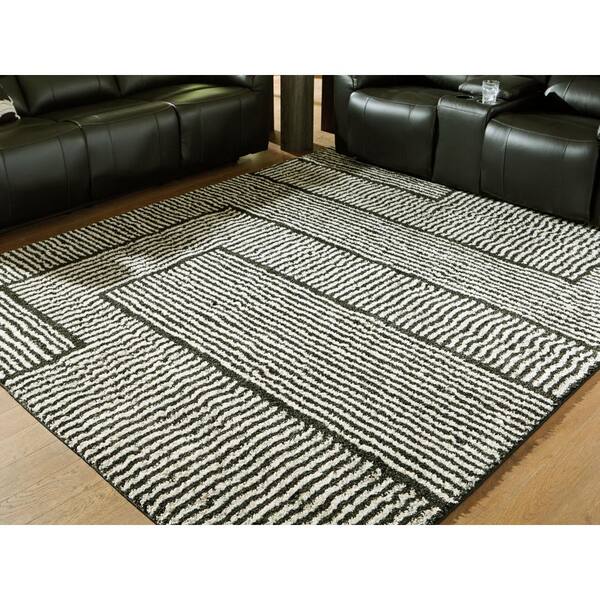 Signature DESIGN BY ASHLEY Kurtmen 8 ft. x 10 ft. Black  display picture 1