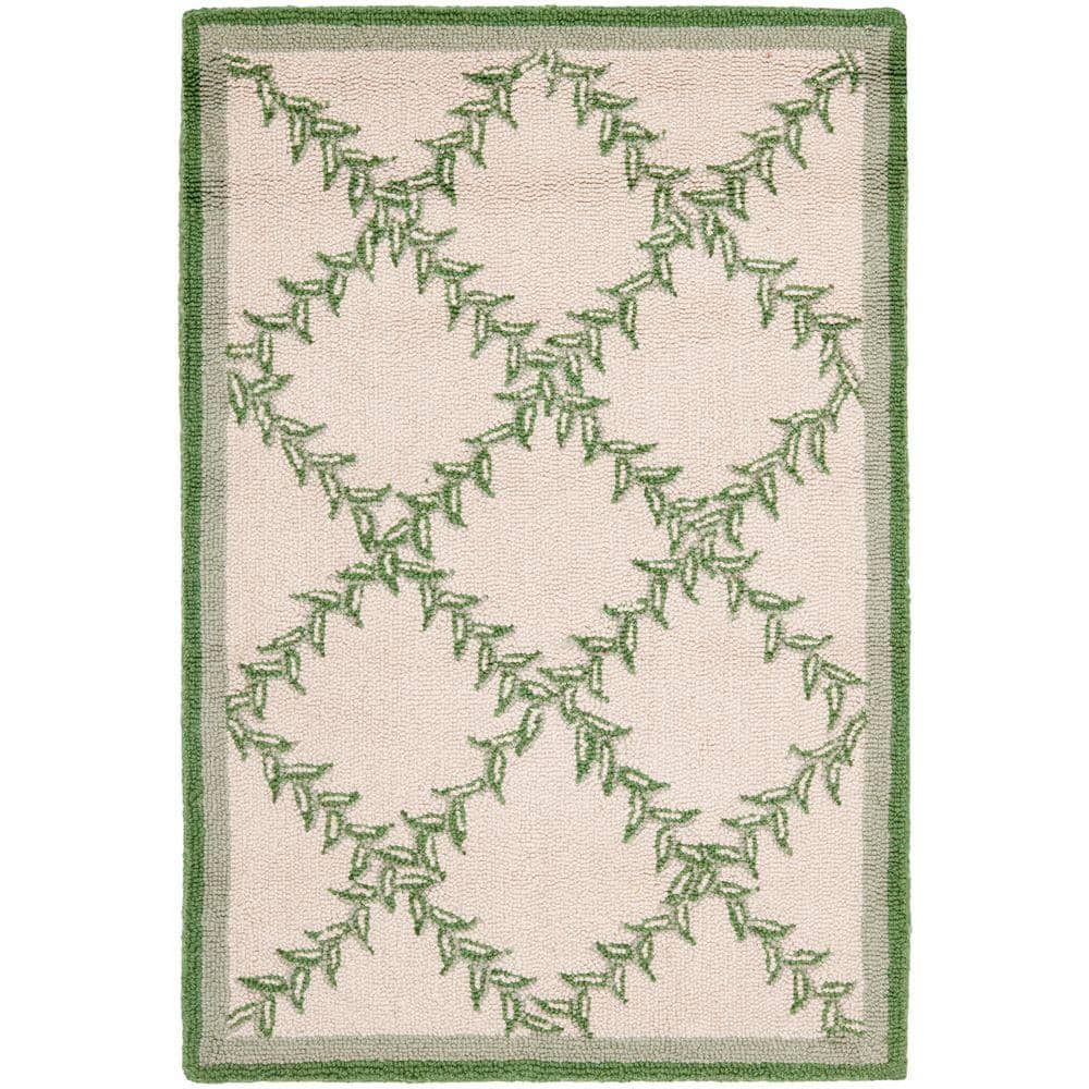 Handmade Ivory and Light Green Floral Wool Accent Rug, 2'6" x 4'