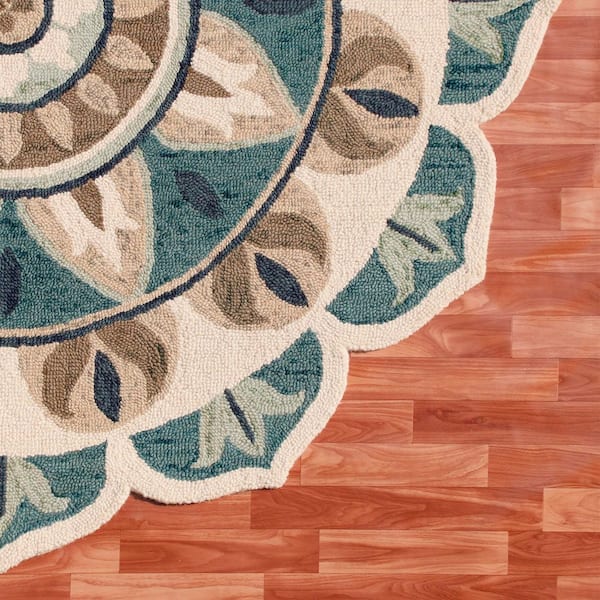 Daliah Hand-Tufted Aqua Blue/Gray 6 ft. x 6 ft. Bohemian Floral Wool Round Indoor Area Rug