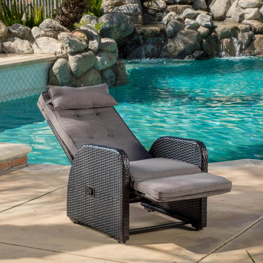 Grey Cushioned Aluminum Reclining Lounge Chair