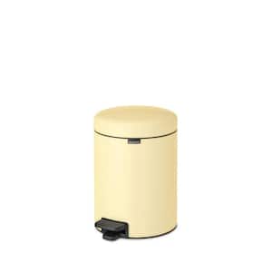 NewIcon 1.3 Gal. (5 l) Mellow Yellow Step-On Trash Can