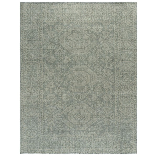 Maharaja 8 ft. x 10 ft. Sage/Green Traditional Distressed Medallion Area Rug
