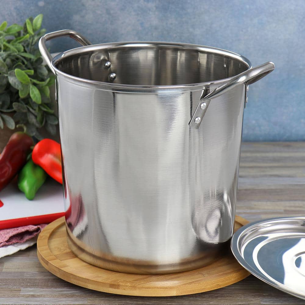 Whittington 8 Quart Stainless Steel Stock Pot with Lid