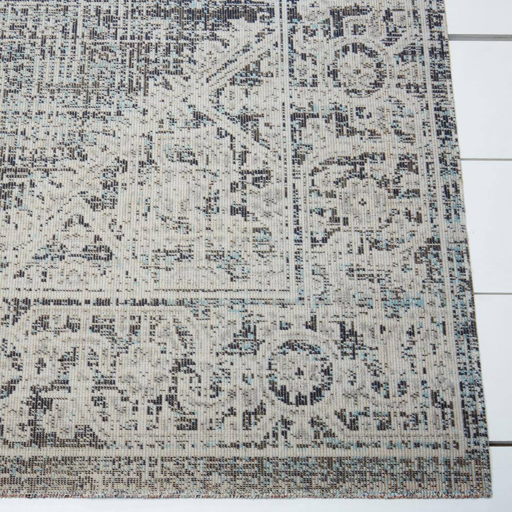Navy Blue and Ivory Medallion Indoor/Outdoor Area Rug
