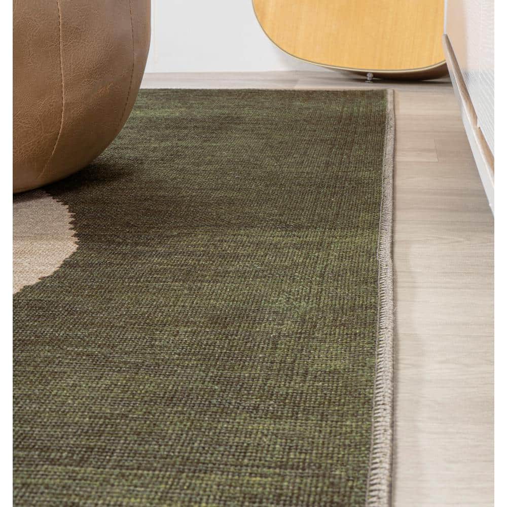 Cirkel Cream and Olive Geometric 4' x 6' Washable Rug