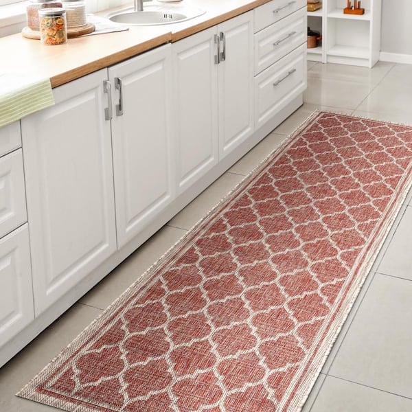 JONATHAN Y Red/Beige 2 ft. x 14 ft. Runner Trebol Moroccan Trellis Textured Weave Indoor/Outdoor Area Rug