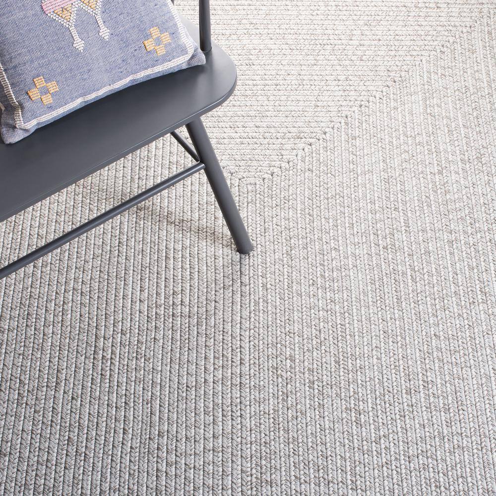 Handwoven Braided Silver & Grey Square Area Rug - 4' x 4'