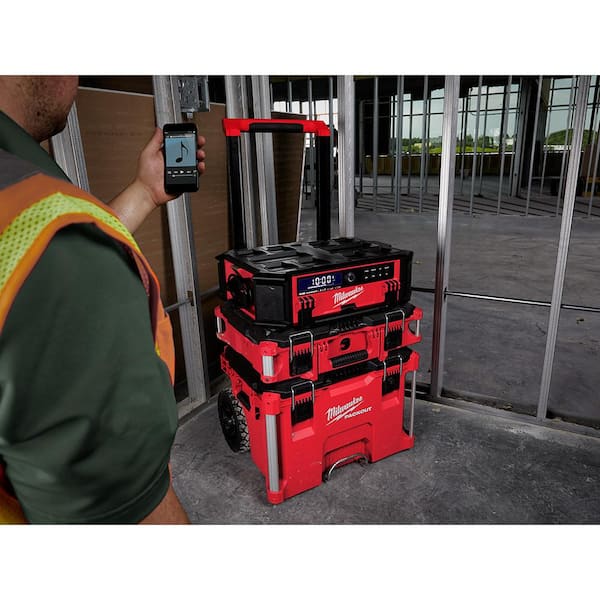 Milwaukee M18 Lithium Ion Cordless PACKOUT Radio Speaker with Built In Charger and PACKOUT 3000 Lumens LED Light 2 Tool 2950 20 2357 20