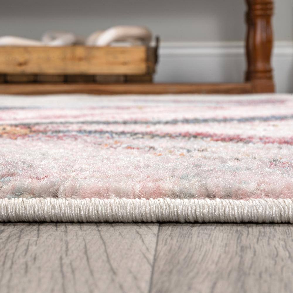 Pastello 4' x 6' Gray Abstract Muted Floral Synthetic Area Rug