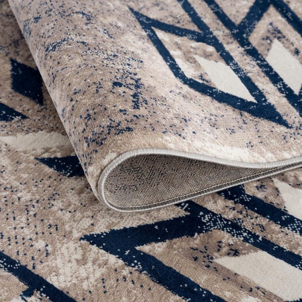 Havana Beige 2 ft. 3 in. x 8 ft. Traditional Distressed Runner Area Rug