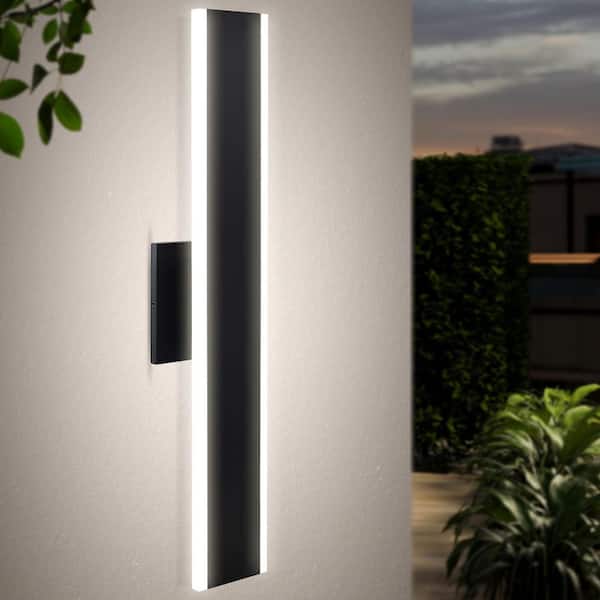 24 in. LED Outdoor Hardwired Wall Sconce, 25W, 2000 Lumens, 5CCT Selectable (2700K-5000K), Dimmable, CRI 90, ETL, Black