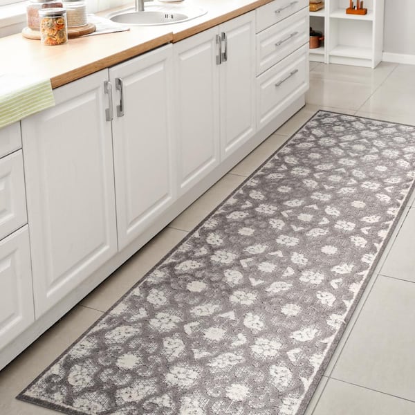 JONATHAN Y Gallia Tile Trellis High-Low Light Gray/Ivory 2 ft. x 10 ft. Indoor/Outdoor Runner Rug