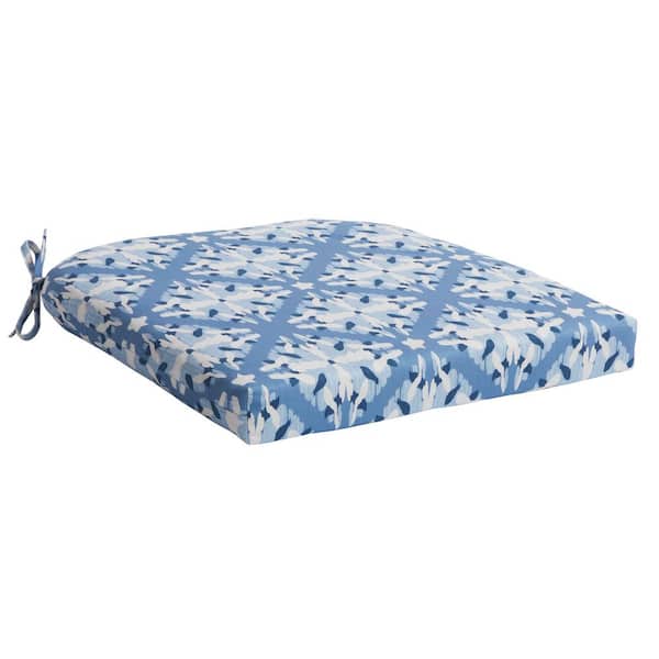 20 in. W x 20 in. D Universal Outdoor Seat Pad in Lake Geo