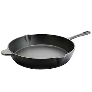 General Store Addlestone 12 in. Cast Iron Frying Pan with Dual Pouring Spout