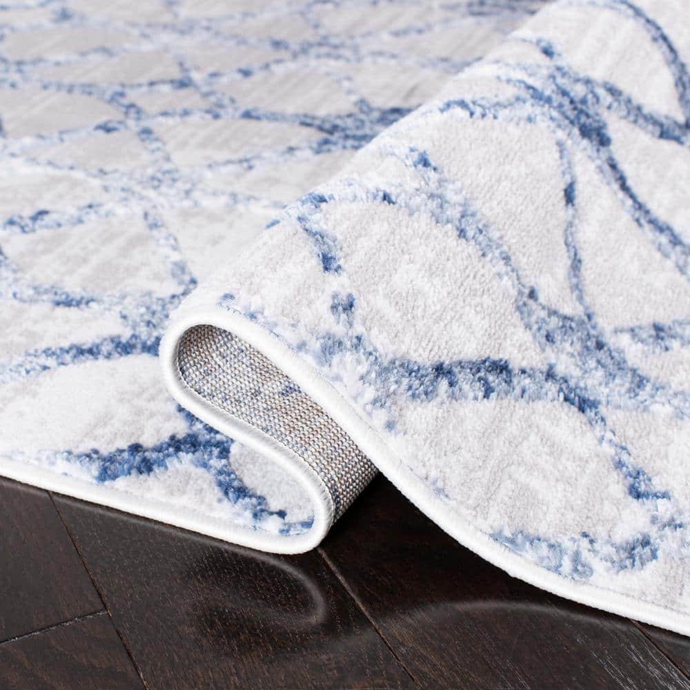 Amelia 8' x 10' Grey and Navy Geometric Area Rug