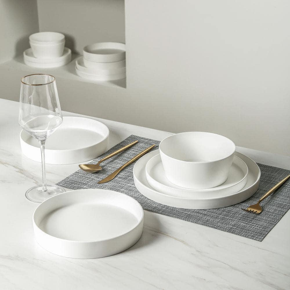 Matte White Porcelain 16-Piece Round Dinnerware Set