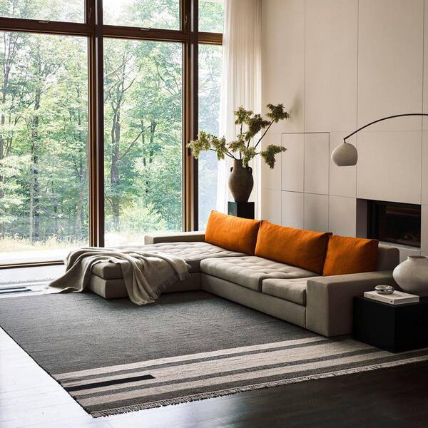 Black Brooklyn Tasseled Wool Black 8 ft. x 10 ft. Indoor/Outdoor Patio Rug