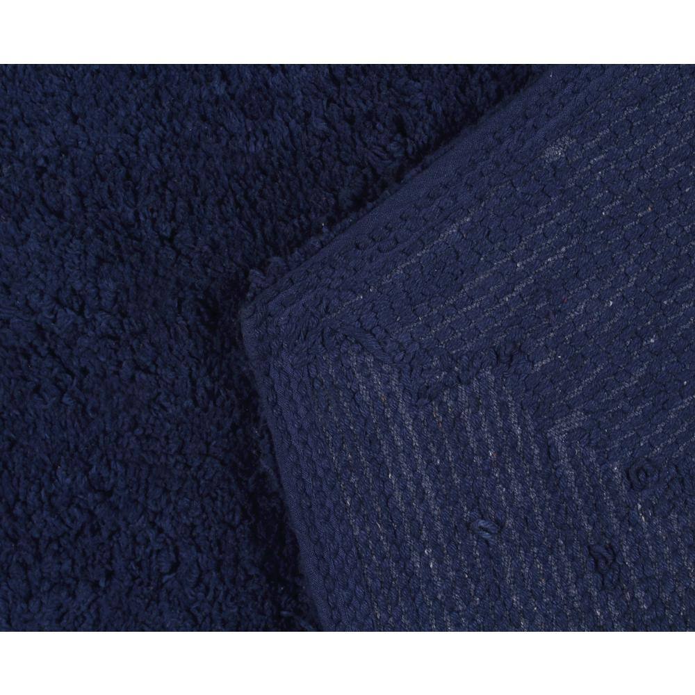 Luxurious Navy Cotton Tufted 30" Round Bath Rug