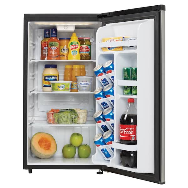 https://images.thdstatic.com/productImages/11c162cb-f8e0-414a-bfe5-3441f6f15c00/svn/stainless-steel-danby-mini-fridges-dar033a6bsldb-77_600.jpg