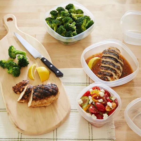 14 Piece Plastic Easy Find Lid Food Storage Containers in Red
