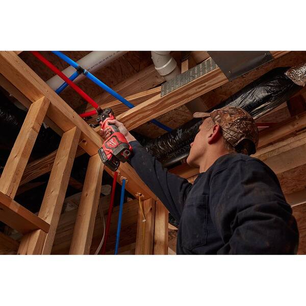 Milwaukee M18 18-Volt Lithium-Ion Cordless Short Throw Press Tool