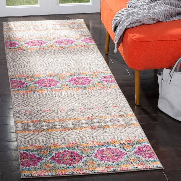 Madison Gray/Ivory 2 ft. x 6 ft. Geometric Runner Rug