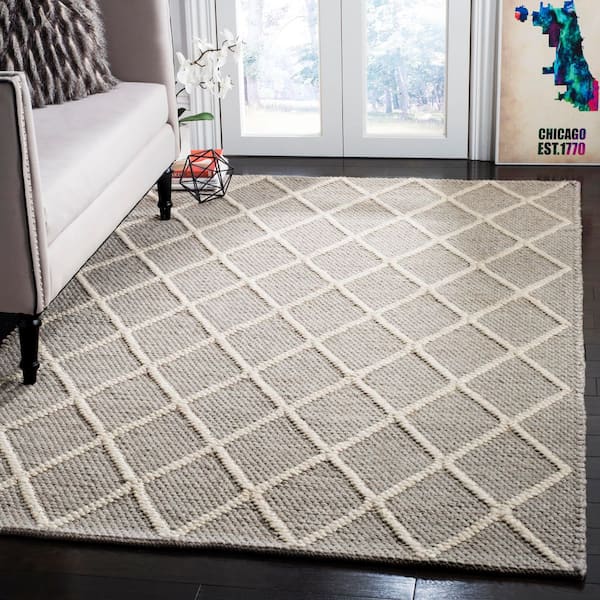 Natura 4 ft. x 4 ft. Gray Zig-Zag Geometric Square Area Rug
