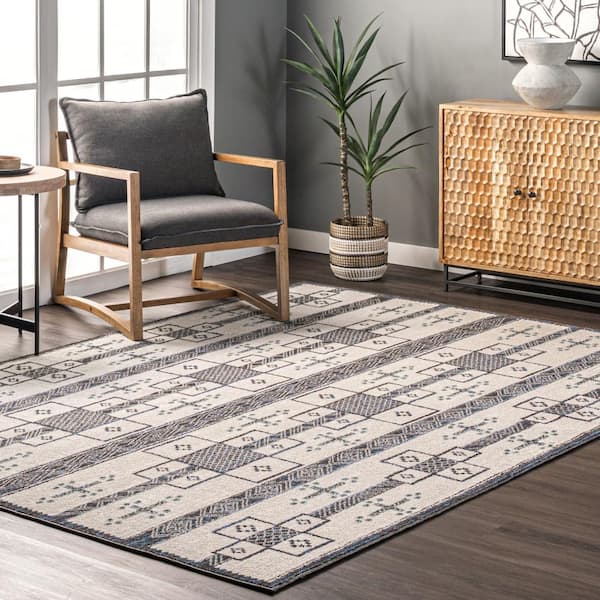 Erika Transitional Tribal Area Rug Gray 5 ft. x 8 ft. Area Rug