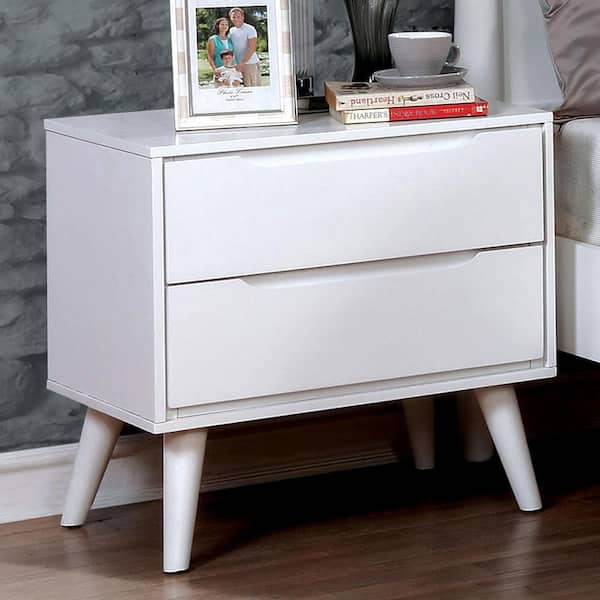 William's Home Furnishing Lennart II White Mid-Century Modern Style Nightstand