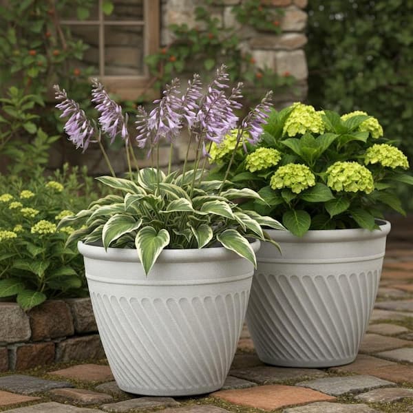 Lark & Vine Verona White Resin Recycled Materials Planter with