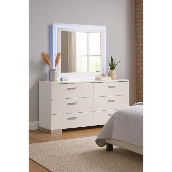 Benjara Sok White and Silver 6-Drawer 17.75 in. Dresser with Mirror BM339967 Benjara Sok White and Silver 6-Drawer 17.75 in. Dresser with Mirror BM339967