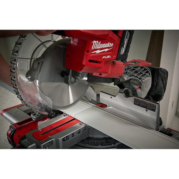 Milwaukee m18 miter online saw review