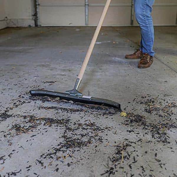 Curved Industrial Duty Steel Floor Squeegee 36 In Garage Driveway Water Cleaning 