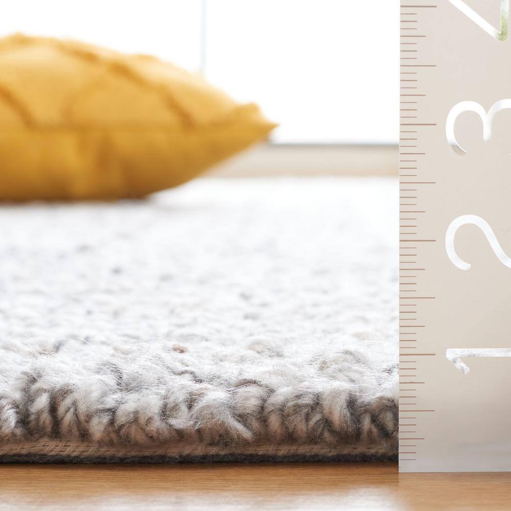 Light Grey Abstract Handmade Tufted Wool 4' x 6' Rug