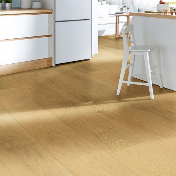 XXL Grant Manor White Oak 5/8 in. T x 9.45 in. W Tongue and Groove Engineered Hardwood Flooring (34.10 sq.ft./case)