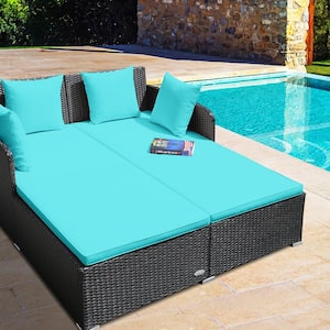 Wicker Outdoor Day Bed with 4 Pillows and Turquoise Cushions Sofa