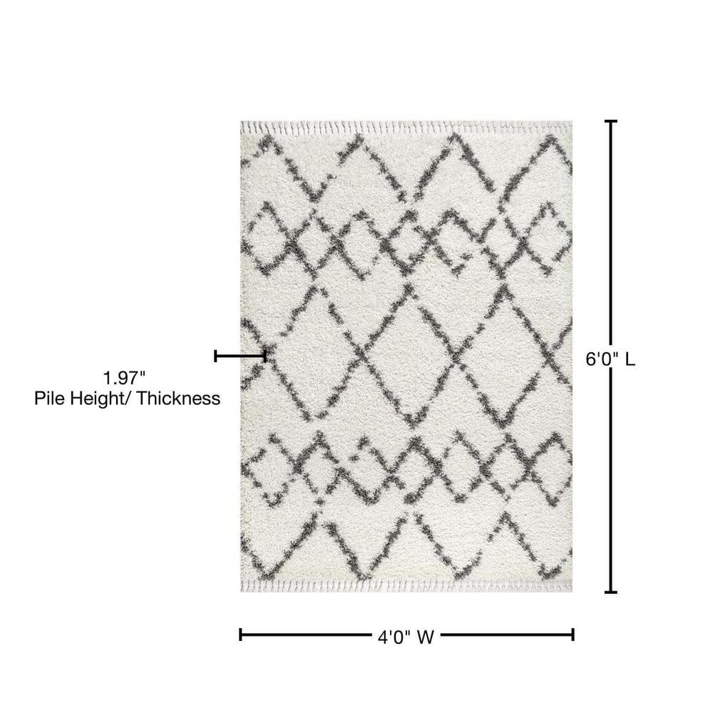4' x 6' Grey and Ivory Synthetic Shag Area Rug