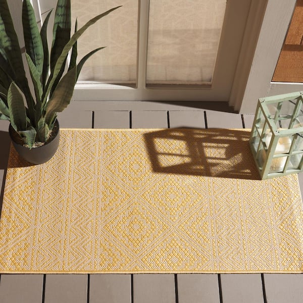Courtyard Beige/Gold 2 ft. x 4 ft. Geometric Chevron Ikat Indoor/Outdoor Area Rug