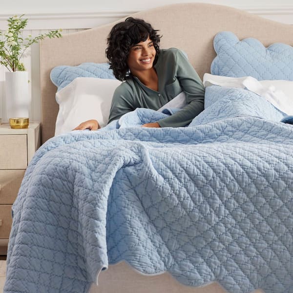 Company Cotton Scallop Quilt