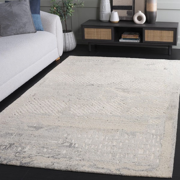 Harvest 8 ft. x 10 ft. Silver/Ivory Distressed Diamond Area Rug