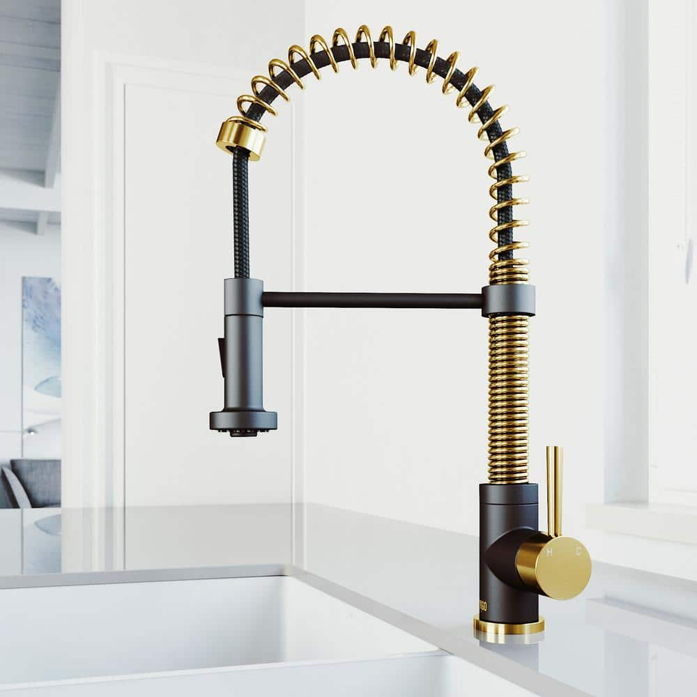 VIGO Edison Single Handle Pull-Down Sprayer Kitchen Faucet in Matte Brushed Gold and Matte Black