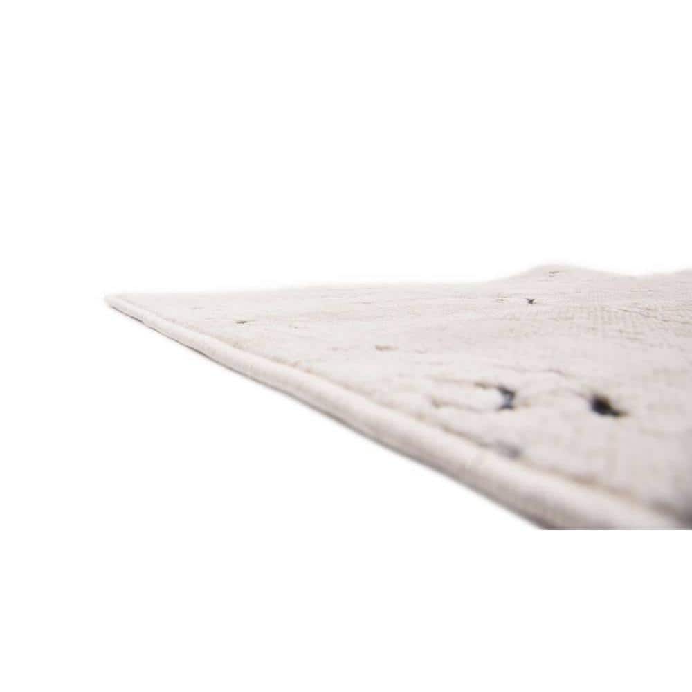 Chic Beige Synthetic 9' x 12' Easy-Care Rectangular Rug